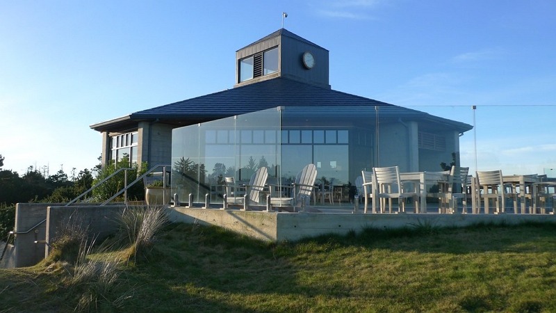 Bandon Pacific Dunes clubhouse.jpg